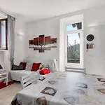 Casa Sul Di * 피아넬로 델 라리오
